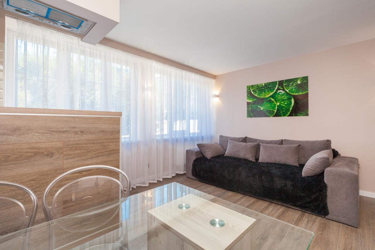 New Vip Aparts Deribasovskaia Odessa Ngoại thất bức ảnh