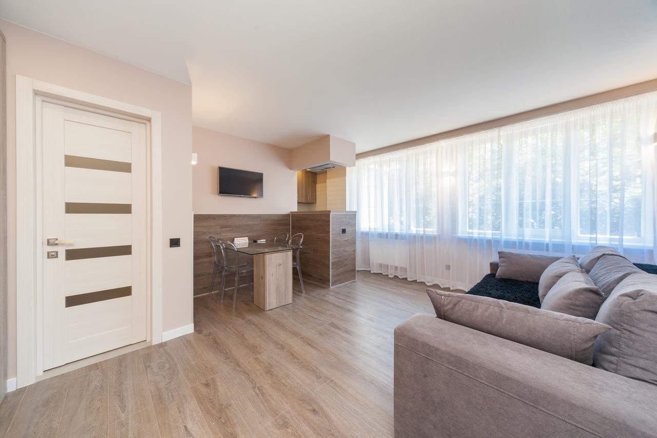 New Vip Aparts Deribasovskaia Odessa Ngoại thất bức ảnh